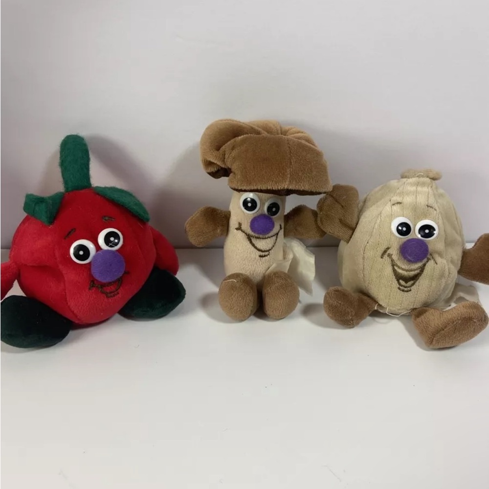 3 Veggie Friend Toybox - Tomato - Mushroom - Onion